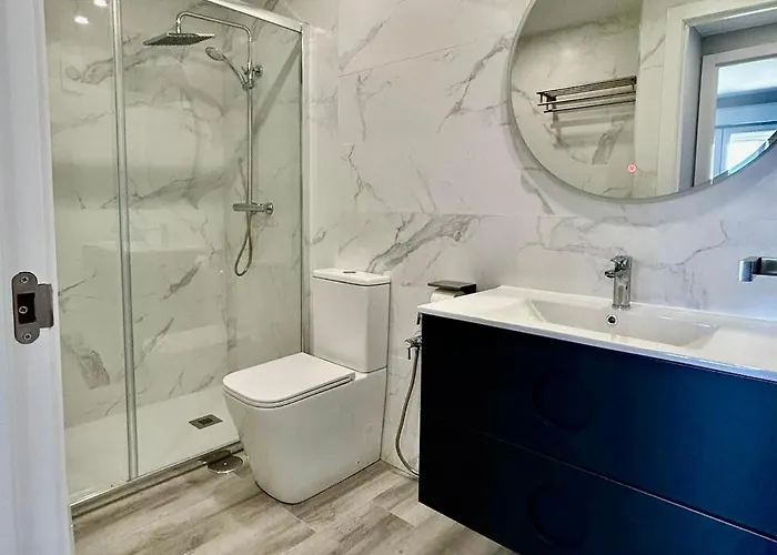 Charming Penthouse Next To Puerto Banus * 马尔韦利亚