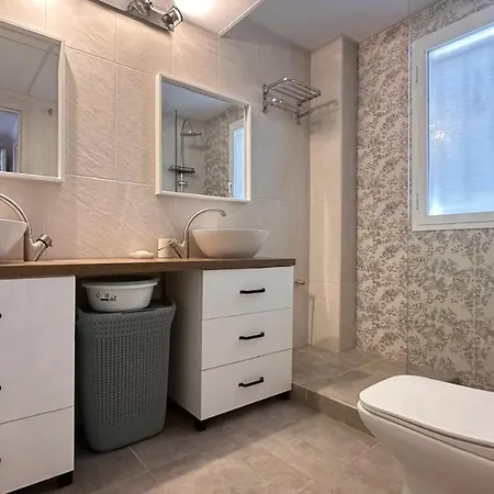 Charming Penthouse Next To Puerto Banus Marbella