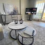 Charming Penthouse Next To Puerto Banus Apartamento *