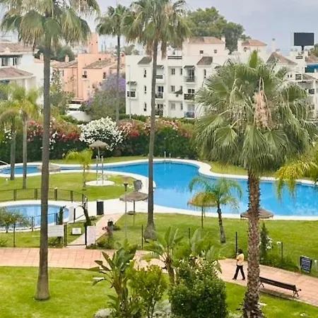 Charming Penthouse Next To Puerto Banus Lejlighed