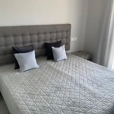 Apartment Charming Penthouse Next To Puerto Banus *