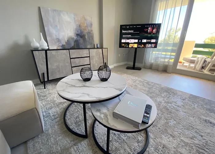 Charming Penthouse Next To Puerto Banus Apartmán *